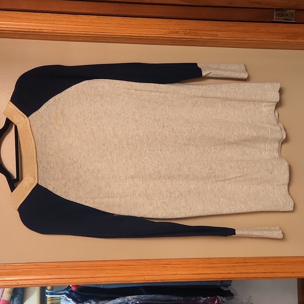 Gray/ Navy Sweater - Picture 5 of 5